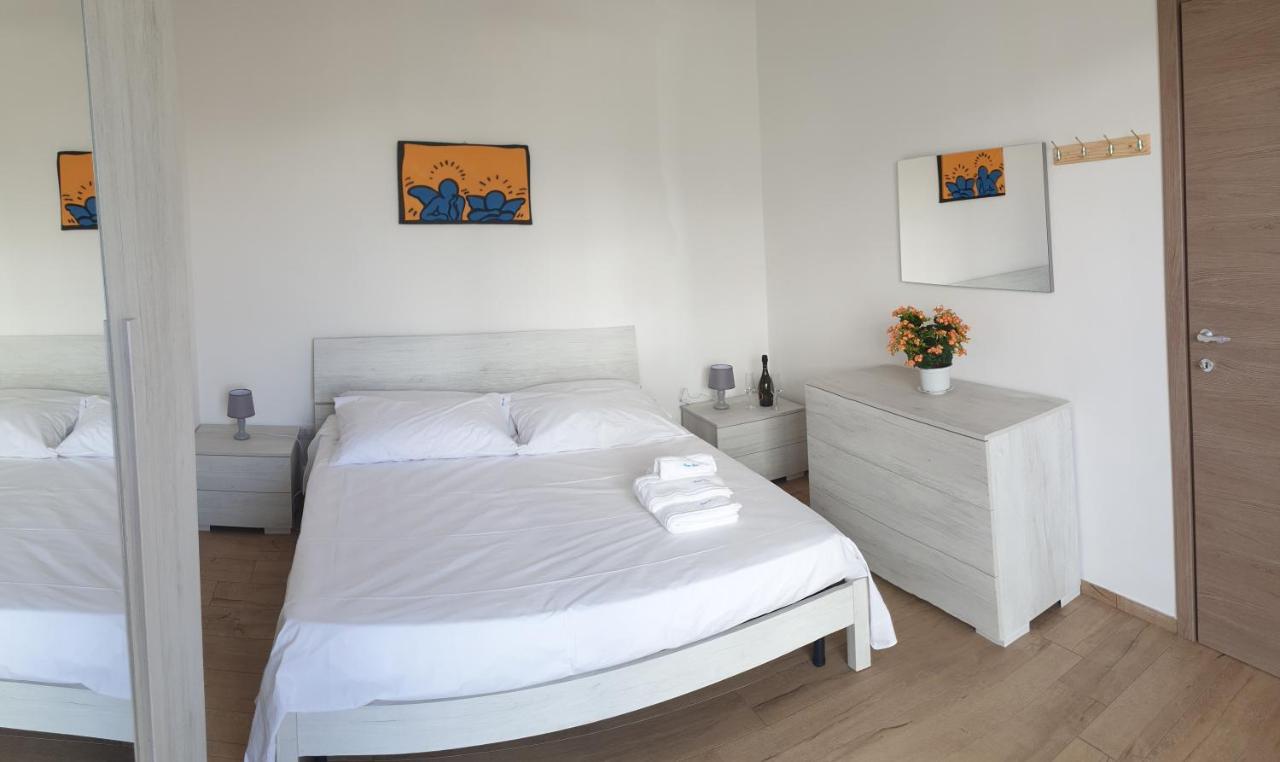 Casa Bro Villa Torre dell'Orso Buitenkant foto